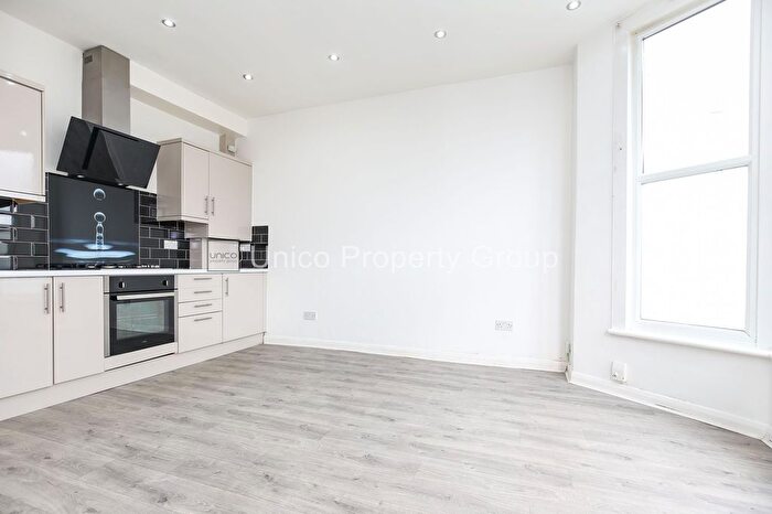 1 Bedroom End Of Terrace House To Rent In Cranbrook Road, Ilford, IG1