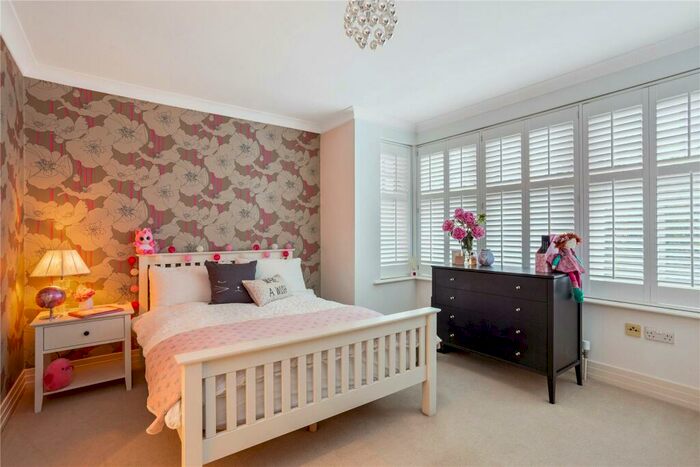 5 Bedroom Detached House For Sale In Endfield Place, Maidenhead, Berkshire, SL6