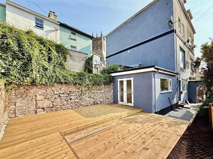 2 Bedroom Flat For Sale In Market Street, Brixham, TQ5