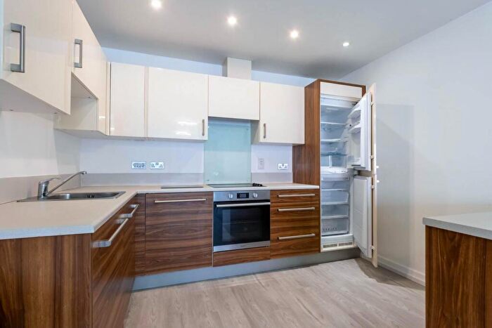 2 Bedroom Apartment To Rent In Placido, Jupiter, Birmingham, B16