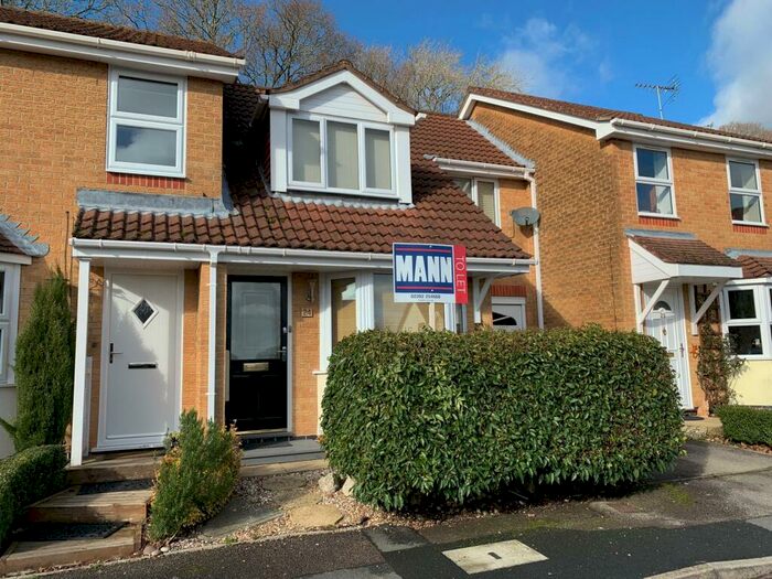 3 Bedroom House To Rent In Sheppard Close, Horndean, PO8