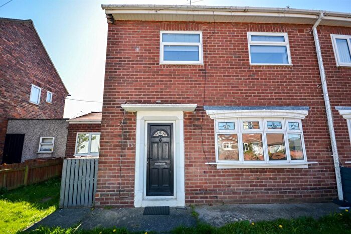 3 Bedroom Semi-Detached House To Rent In Graham Road, Hebburn, NE31