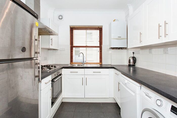3 Bedroom Property To Rent In York Terrace, Cambridge, CB1