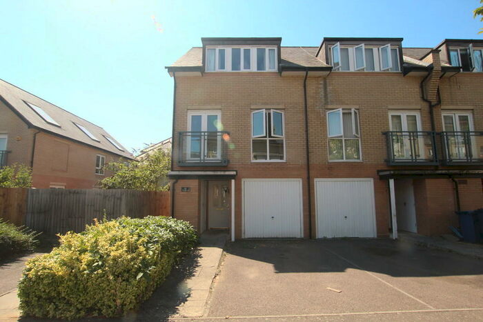 3 Bedroom Town House To Rent In The Terrace, Hampden Gardens, CB1