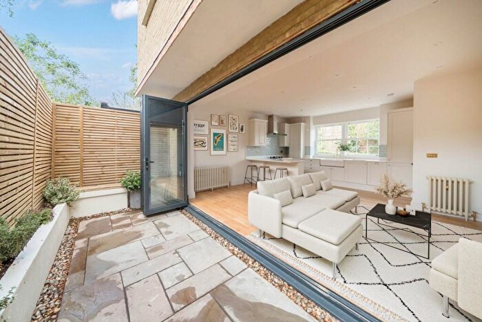 2 Bedroom Detached House For Sale In Inverton Road, London, SE15