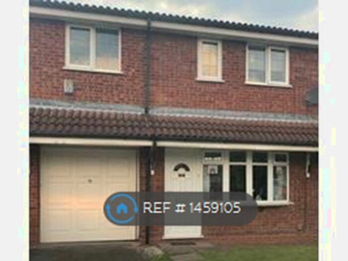3 Bedroom Semi-Detached House To Rent In Coppice Farm Way, Willenhall, WV12