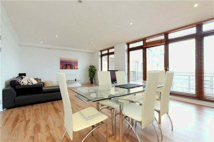 2 Bedroom Apartment To Rent In Turnstone House, Star Place, London, E1W