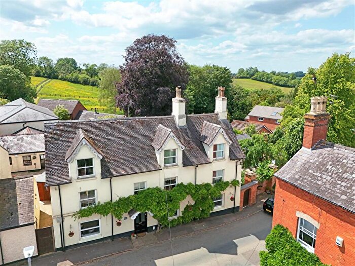 7 Bedroom Character Property For Sale In Hillcrest House, Husbands Bosworth, LE17
