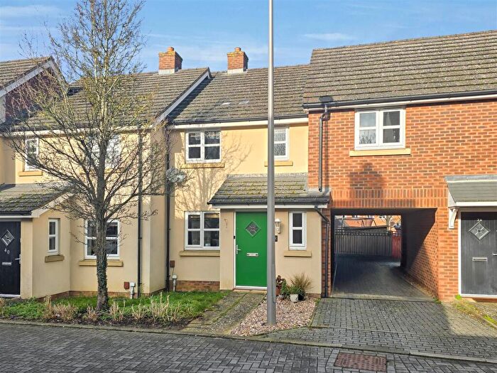 3 Bedroom Terraced House For Sale In King Stephen Meadows, Old Wolverton, Milton Keynes, MK12