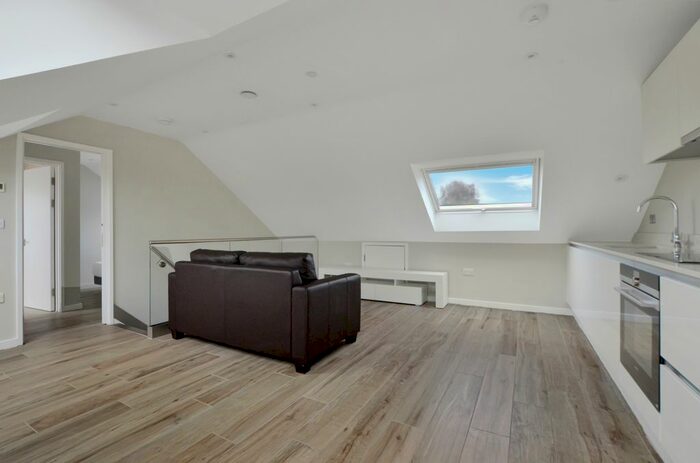 2 Bedroom Flat To Rent In Mill Road, Cambridge, CB1