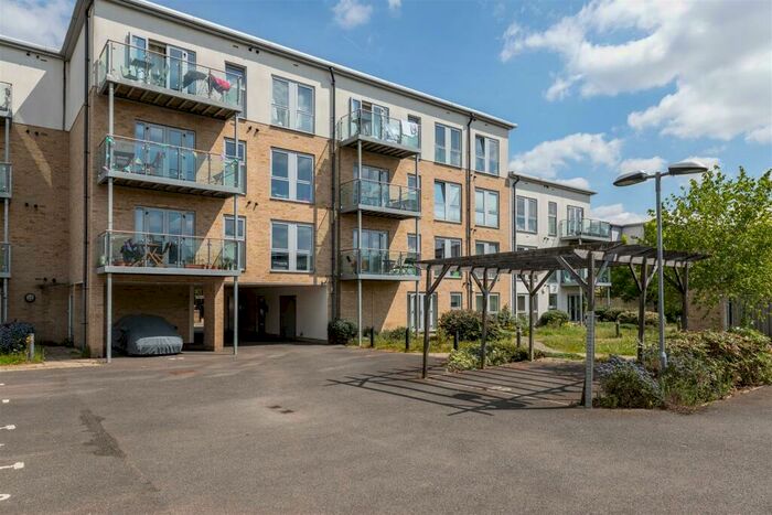 2 Bedroom Apartment To Rent In Rosedene Terrace, Leyton, E10