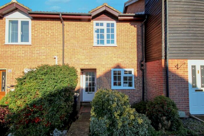 2 Bedroom House To Rent In Merrow Park, Guildford, GU4