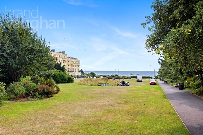1 Bedroom Flat For Sale In Brunswick Square, Hove, East Sussex, BN3