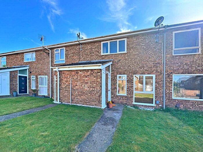 3 Bedroom Terraced House For Sale In Osprey Road, Biggleswade, SG18