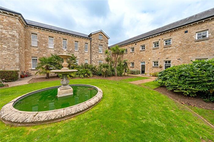 2 Bedroom Flat For Sale In Queens House, Fennel Close, Maidstone, ME16