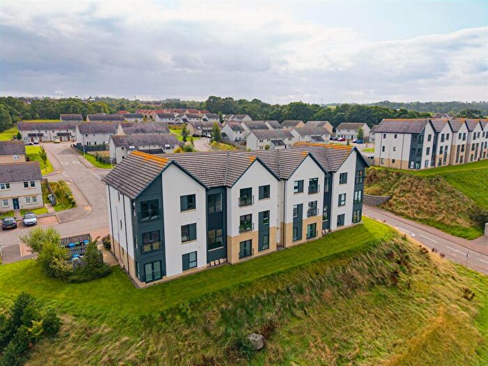 2 Bedroom Apartment For Sale In Blair Grove, Inverness, IV2