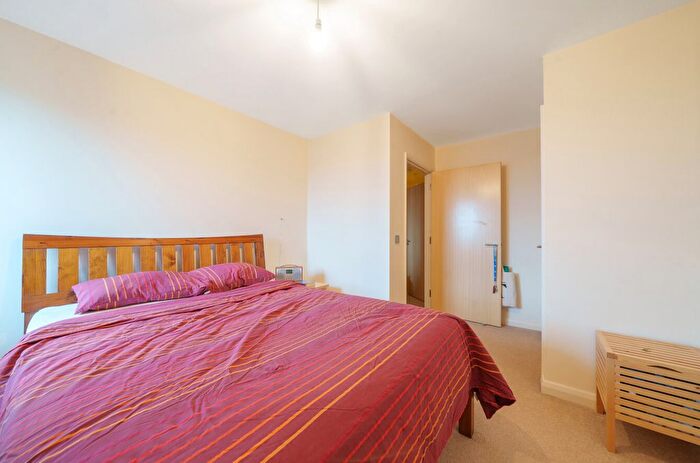 1 Bedroom Flat For Sale In Dominion House, The Avenue, London, W13
