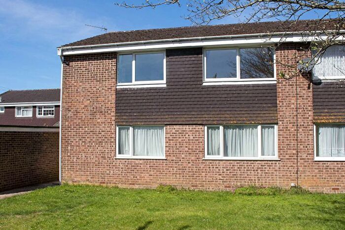2 Bedroom Maisonette To Rent In Beechdale Close, Calmore, Southampton, SO40