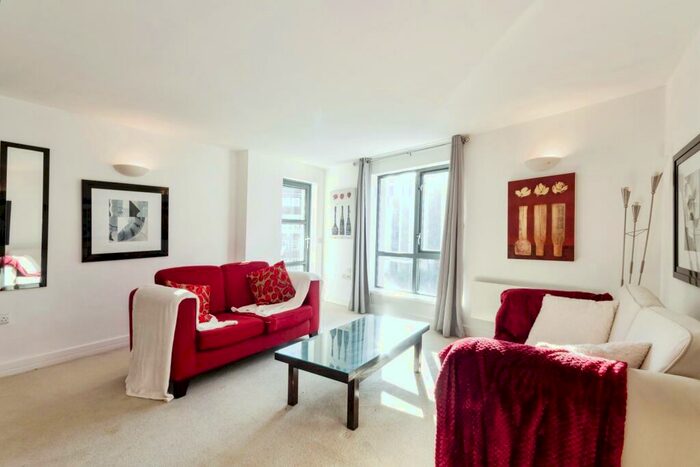 2 Bedroom Apartment To Rent In The Arena, Nottingham, NG1