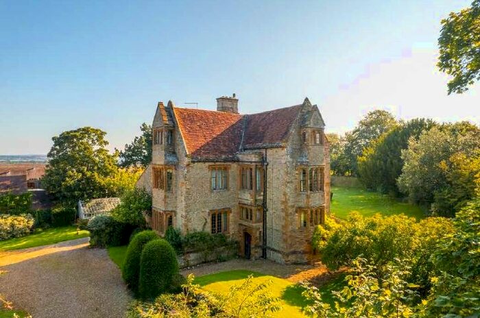 6 Bedroom Detached House For Sale In Gayton, Northampton, NN7