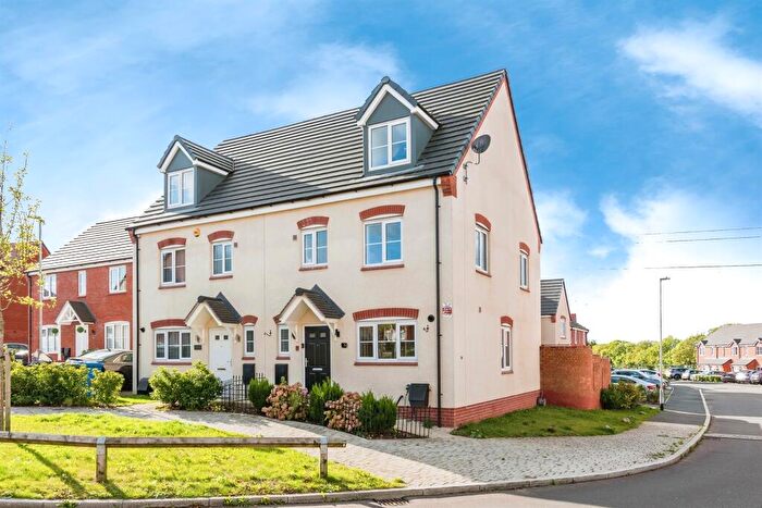 4 Bedroom Semi-Detached House For Sale In Watchman Walk, Tamworth, B79