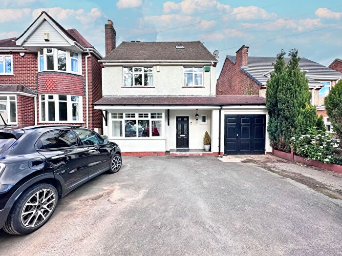 4 Bedroom Detached House For Sale In Woodcroft Avenue, Foxyards, Tipton, DY4