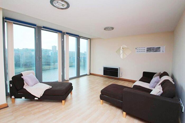 2 Bedroom Apartment To Rent In Forth Banks Tower, Newcastle Quayside, NE1