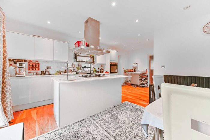 3 Bedroom End Terrace House For Sale In .Franklin Crescent, Mitcham, CR4