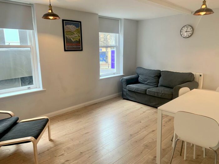 2 Bedroom Apartment To Rent In A Hounds Gate, Nottingham, NG1