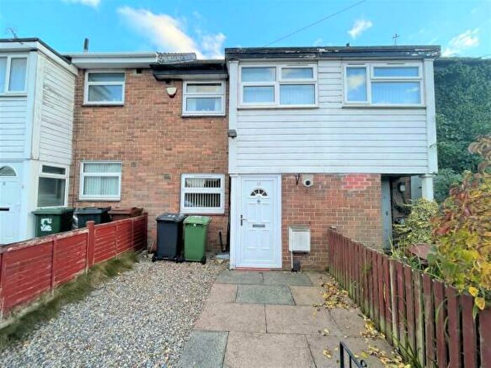 2 Bedroom Terraced House To Rent In Half Mile Green, Stanningley, LS28