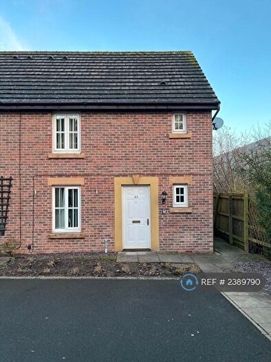 3 Bedroom End Of Terrace House To Rent In Steeple Way, Stoke-On-Trent, ST4