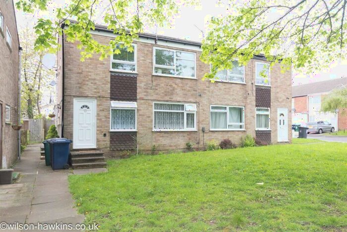 2 Bedroom Maisonette To Rent In Luther Close, Edgware, HA8