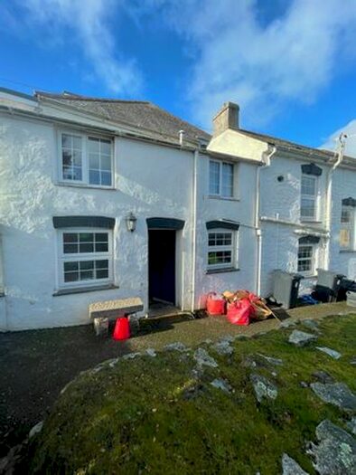 6 Bedroom Property To Rent In Helston Road, Penryn, TR10