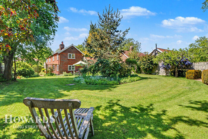 4 Bedroom Cottage For Sale In Low Road, Tasburgh, NR15