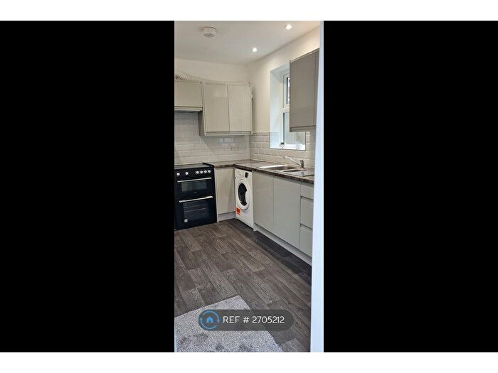 2 Bedroom Maisonette To Rent In Conduit Road, Bedford, MK40