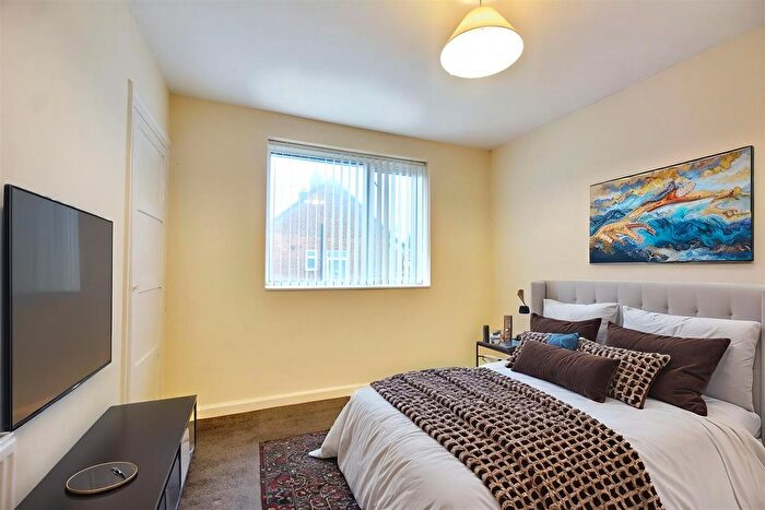 3 Bedroom Semi-Detached House For Sale In Gregory Avenue, Breaston, DE72