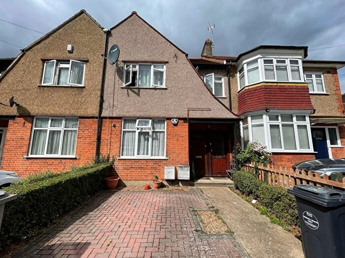 1 Bedroom Maisonette To Rent In Longfield Avenue, Preston Road, Wembley, HA9