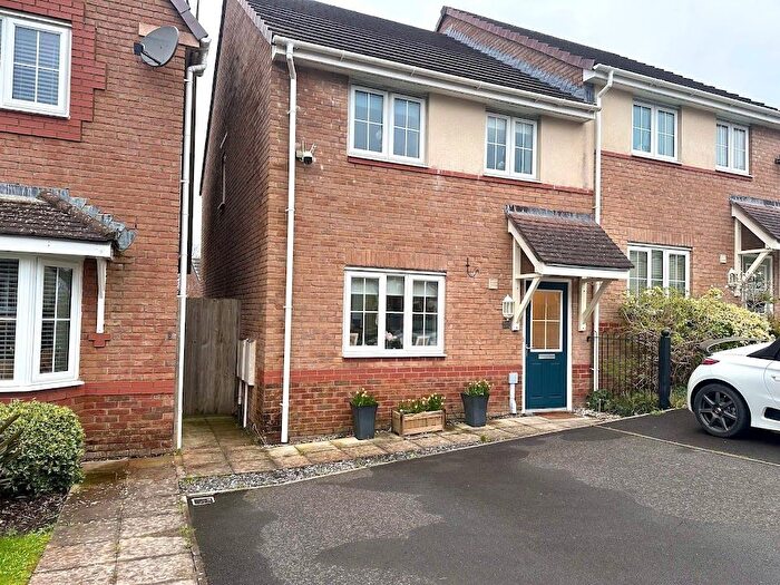 3 Bedroom Semi Detached House For Sale In Bryn Uchaf, Bryn, Llanelli, SA14