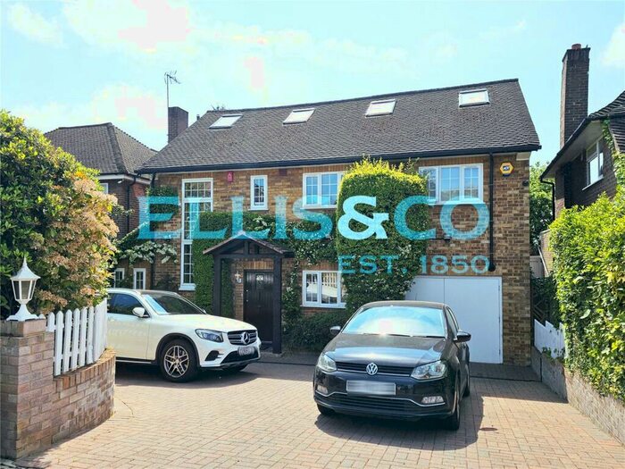 5 Bedroom Detached House To Rent In Old Forge Close, Stanmore, HA7
