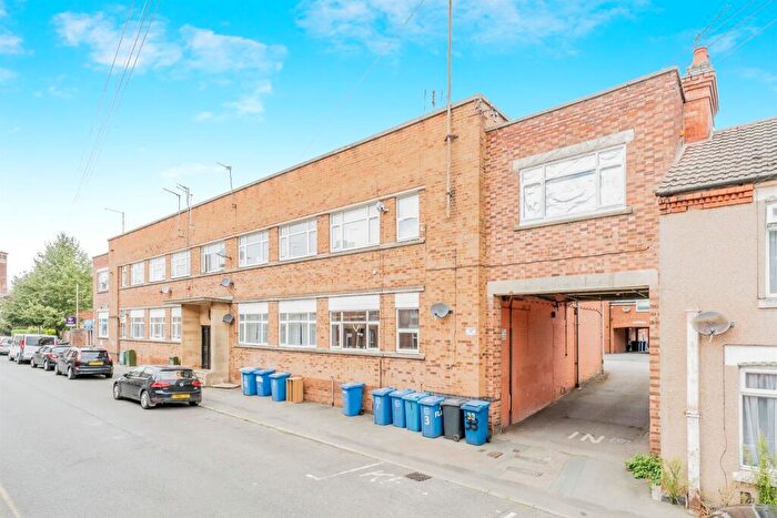 2 Bedroom Flat To Rent In Wood Street, Kettering, NN16