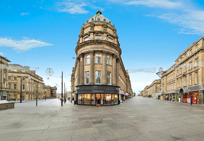 3 Bedroom Apartment To Rent In Grey Street, Newcastle City Centre, NE1