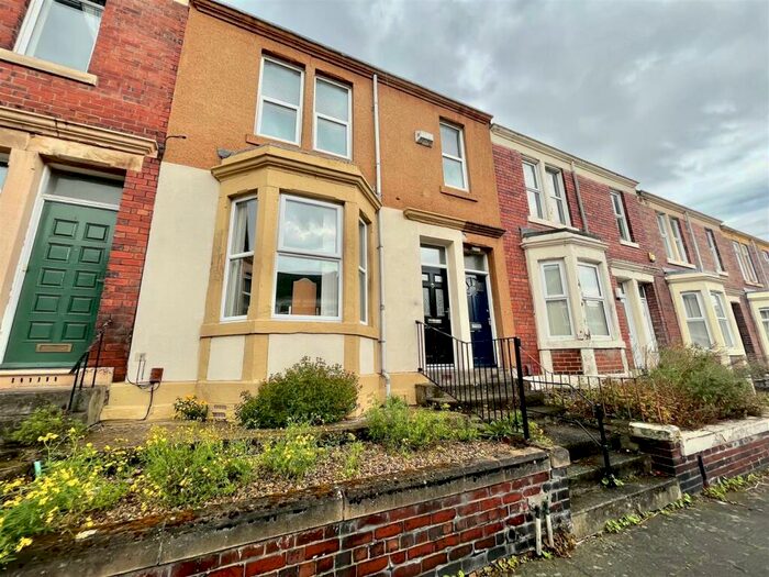 2 Bedroom Flat To Rent In Windsor Avenue, Gateshead, NE8