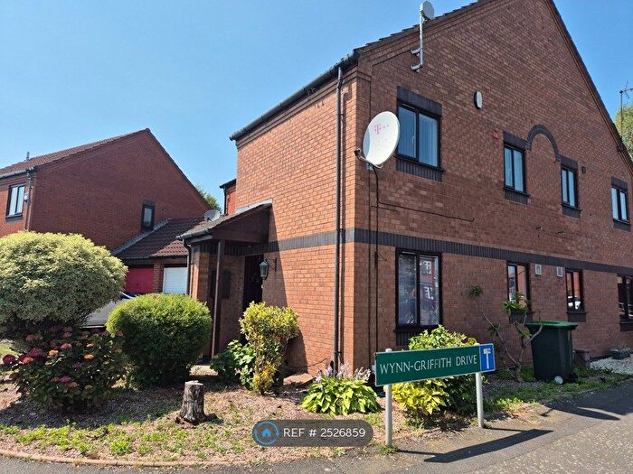 1 Bedroom Semi-Detached House To Rent In St. Michaels Way, Tipton, DY4