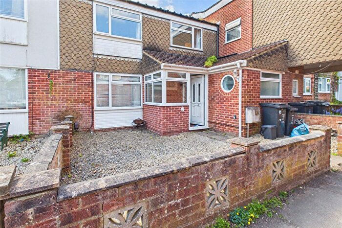 3 Bedroom Terraced House For Sale In Stubsmead, Eldene, Swindon, SN3