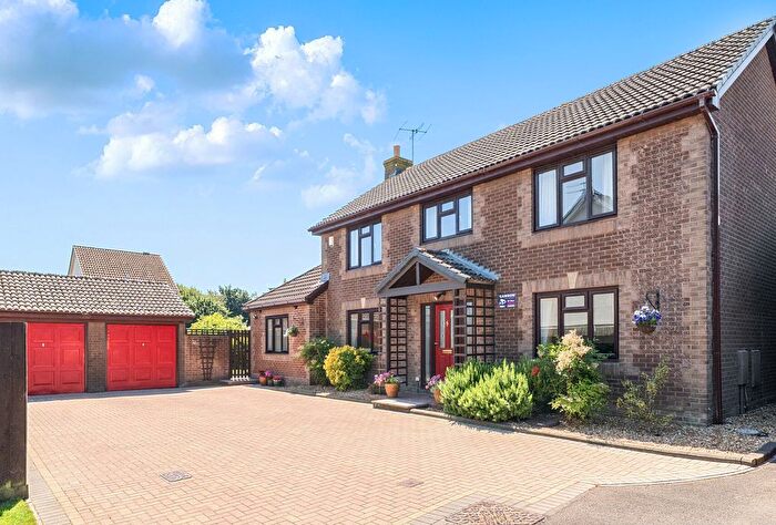 4 Bedroom Detached House For Sale In Amberley Way, Wickwar, Wotton-Under-Edge, Gloucestershire, GL12