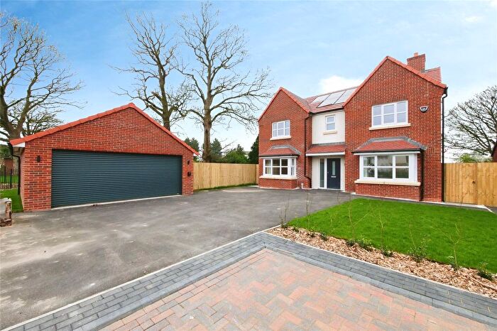 4 Bedroom Detached House For Sale In Snowbird Close, Burn, YO8