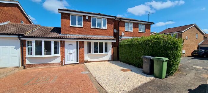 4 Bedroom Property To Rent In Spey Close, Wellingborough, NN8