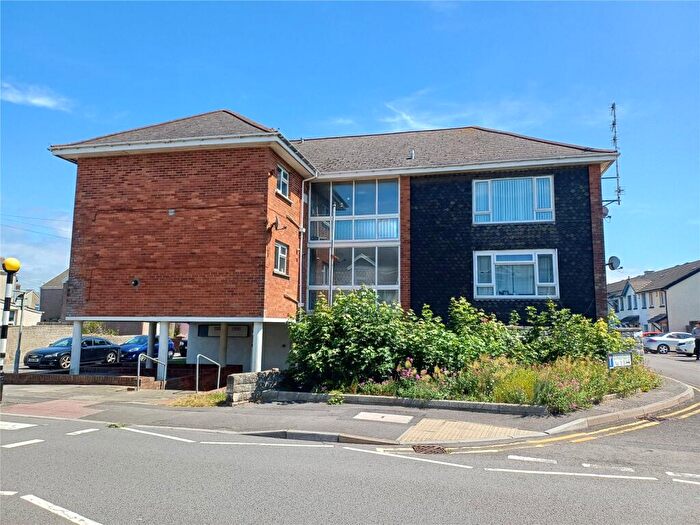 1 Bedroom Apartment For Sale In Suffolk Court, Porthcawl, CF36