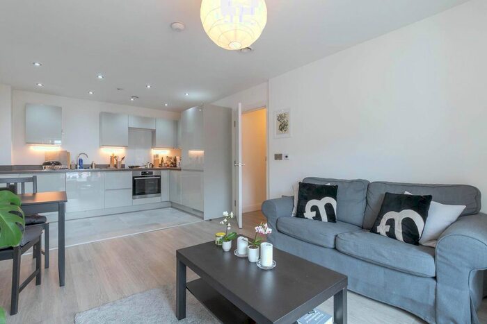1 Bedroom Flat To Rent In Kings Oak, Harborne Park Road, Birmingham, B17