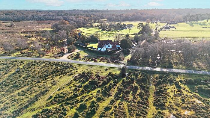 5 Bedroom Semi-Detached House For Sale In Beaulieu Road, Lyndhurst, SO43